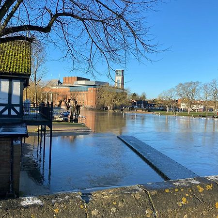 Stratford Upon Avon: 2 Bed Town Centre Apartment, Parking For One Car Ngoại thất bức ảnh